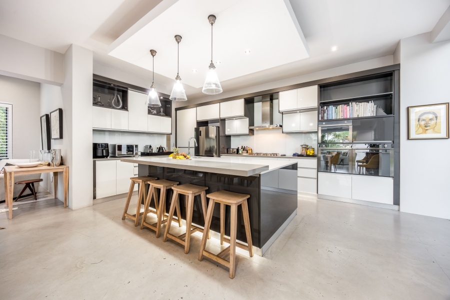 5 Bedroom Property for Sale in Aurora Western Cape